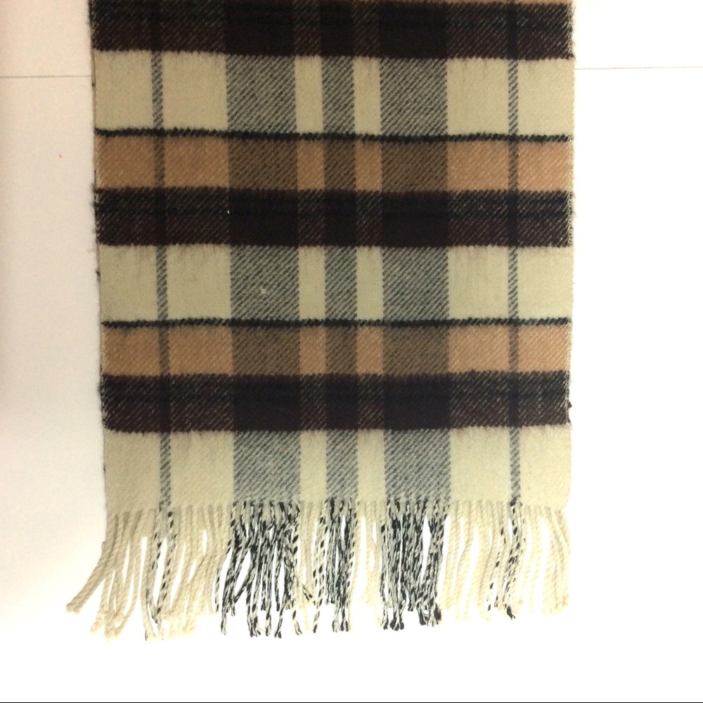 Scarf - Picture 2 of 2